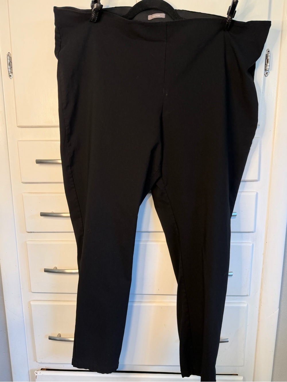 Maurices Black Skinny Ankle Pants Side Zip Back Seam Faux Pockets - Size 24